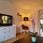 Apartament In Schoner Burganlage