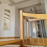 In Schoner Burganlage *