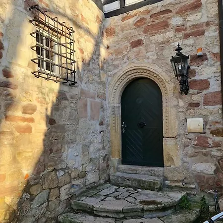 In Schoner Burganlage