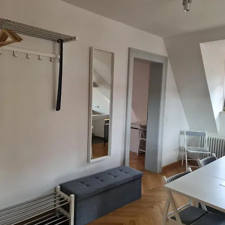 Apartment In Schoner Burganlage *