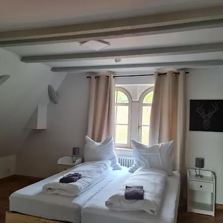 Lägenhet In Schoner Burganlage Jena