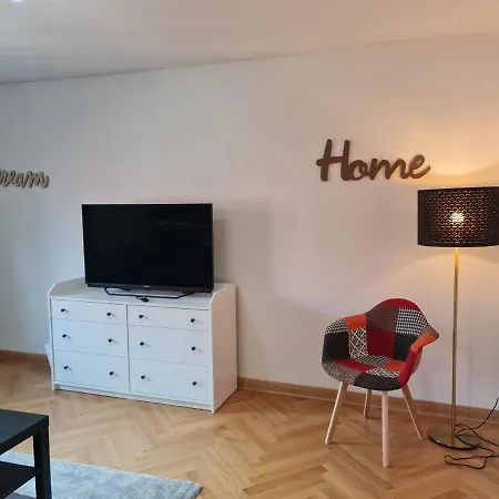 In Schoner Burganlage Apartment Jena