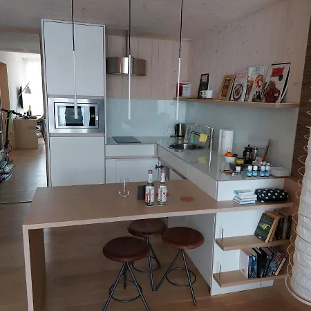 Apartment In Schoner Burganlage