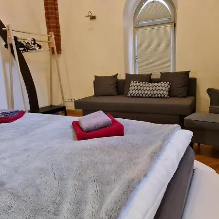 Apartment In Schoner Burganlage *