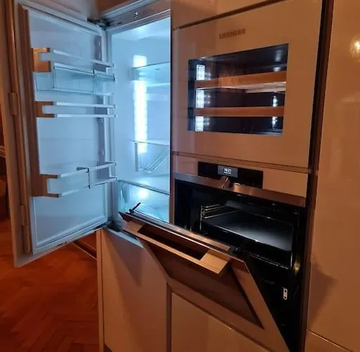 Exklusives Im Schöner Burganlage Apartment *