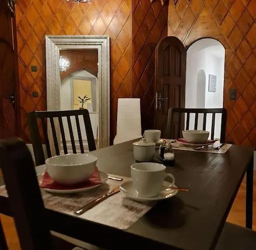 In Schoner Burganlage *