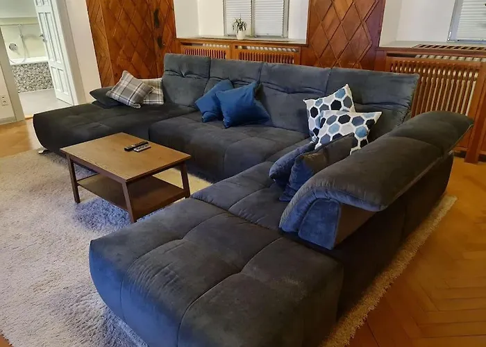 Exklusives Im Schöner Burganlage