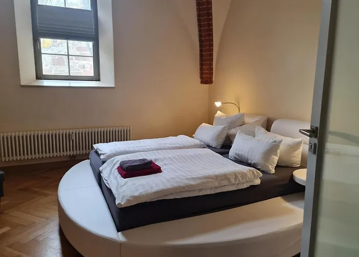 Exklusives Im Schöner Burganlage Apartment *