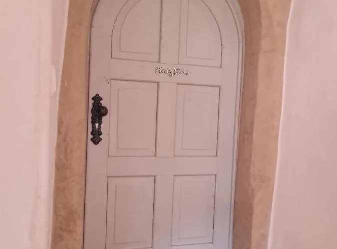 Exklusives Im Schöner Burganlage