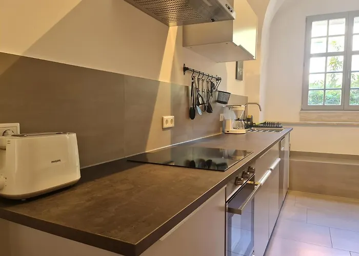 Exklusives Im Schöner Burganlage Apartment *