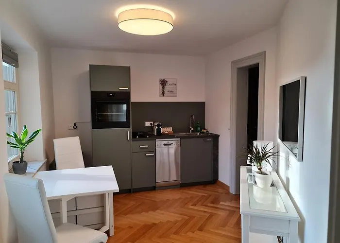 Exklusives Im Schöner Burganlage * Jena