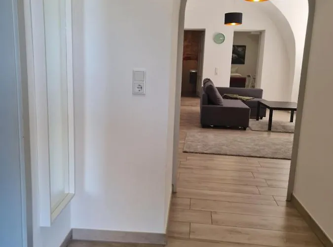 Exklusives Im Schöner Burganlage *