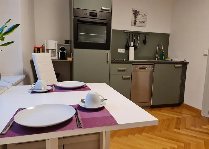 Apartment Exklusives Im Schöner Burganlage Jena